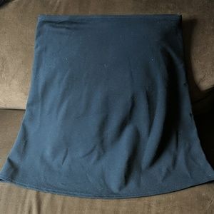 Knee-length A-line skirt